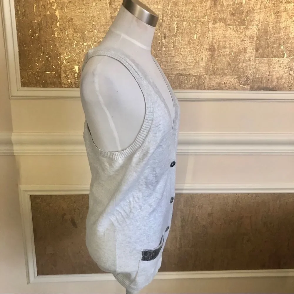 Hollister gray sweater vest with sequin pockets M